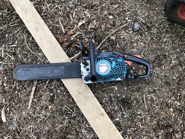 マキタのチェーンソー